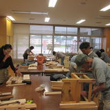 公民館講座「楽しい木工教室」の講師をしています。